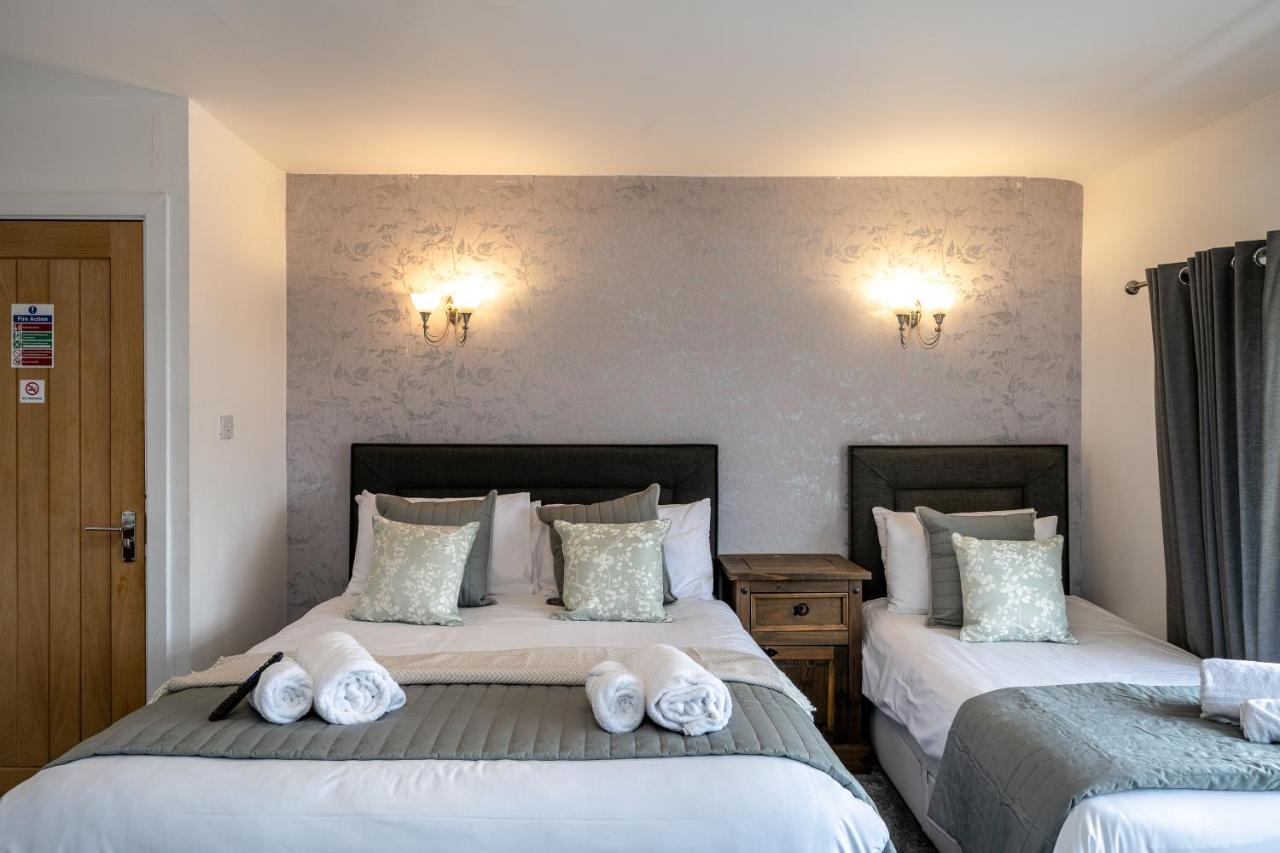 The New Lodge Pontardawe Extérieur photo