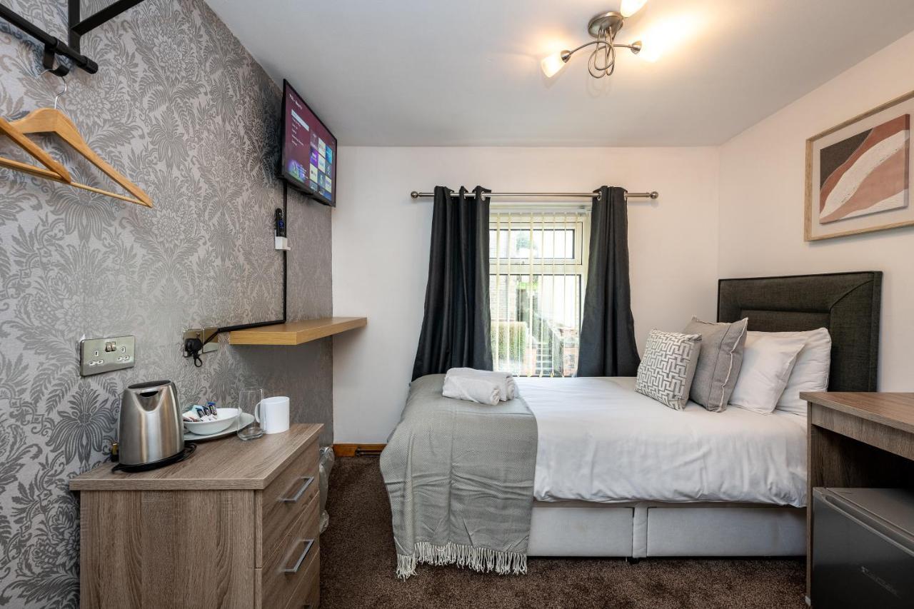 The New Lodge Pontardawe Extérieur photo